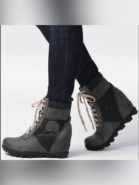 Sorel Lexie Wedge Quilted Puffer Lug Sole Boots Leather 3375-026 Slate 8.5 MINT!